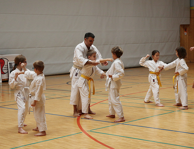 Kindertraining im Koblenzer Karate Dojo